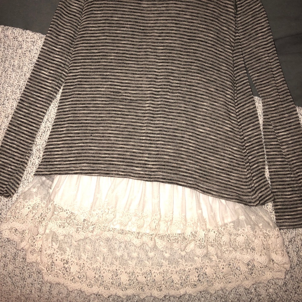 Striped shirt with lace